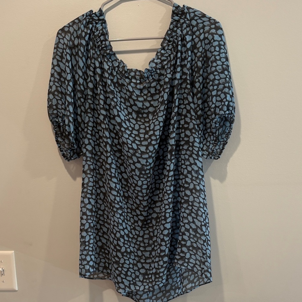 Moda International Black And Blue Patterned Top View 6